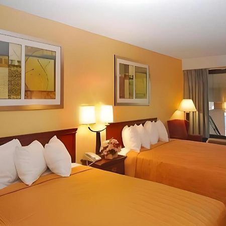 מנסאס Quality Inn מראה חיצוני תמונה