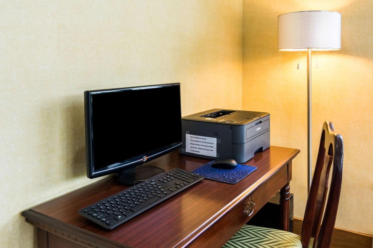 מנסאס Quality Inn מראה חיצוני תמונה